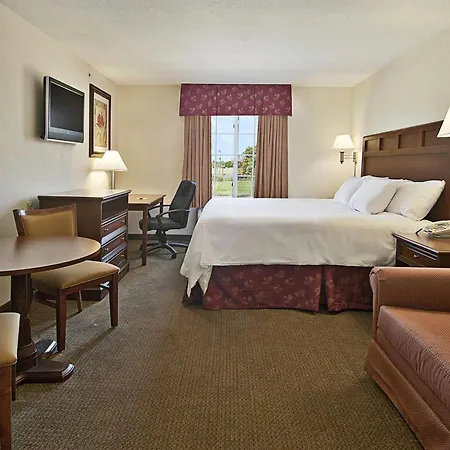 Super 8 By Wyndham Bowling Green North-2